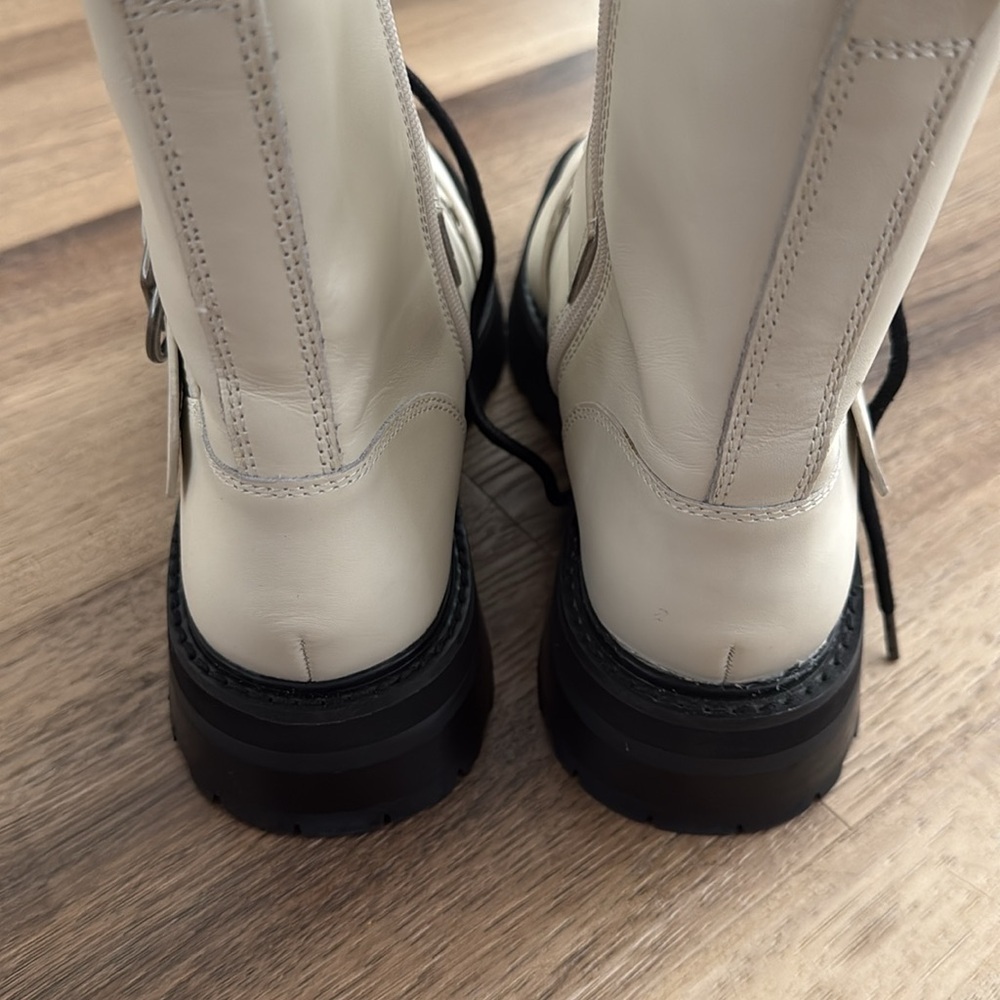 NIB DOLCE VITA Ronson Combat Lug Sole Lace Up Buckle Boot Cream 7 - Picture 14 of 15